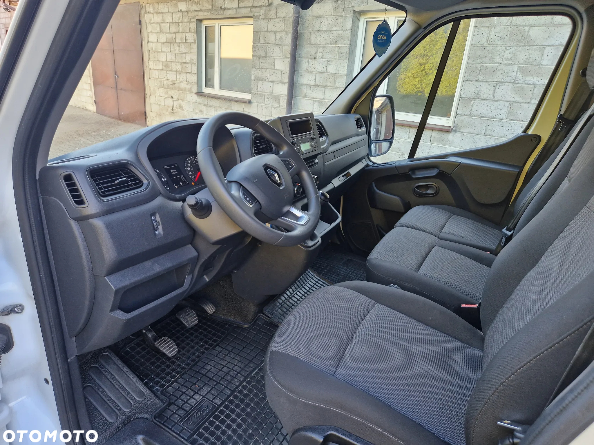 Renault Master 2.3 Salon PL L3H2 - 7