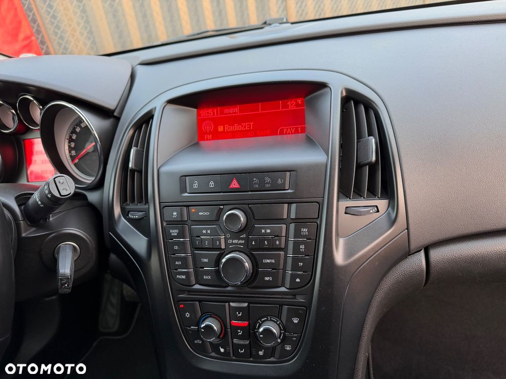 Opel Astra 1.4 Turbo - 12