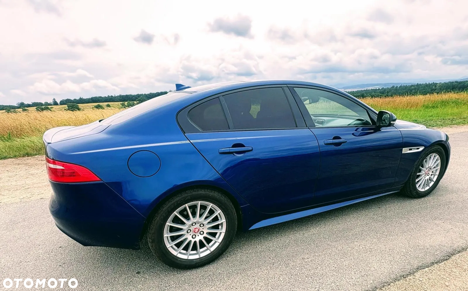 Jaguar XE - 6