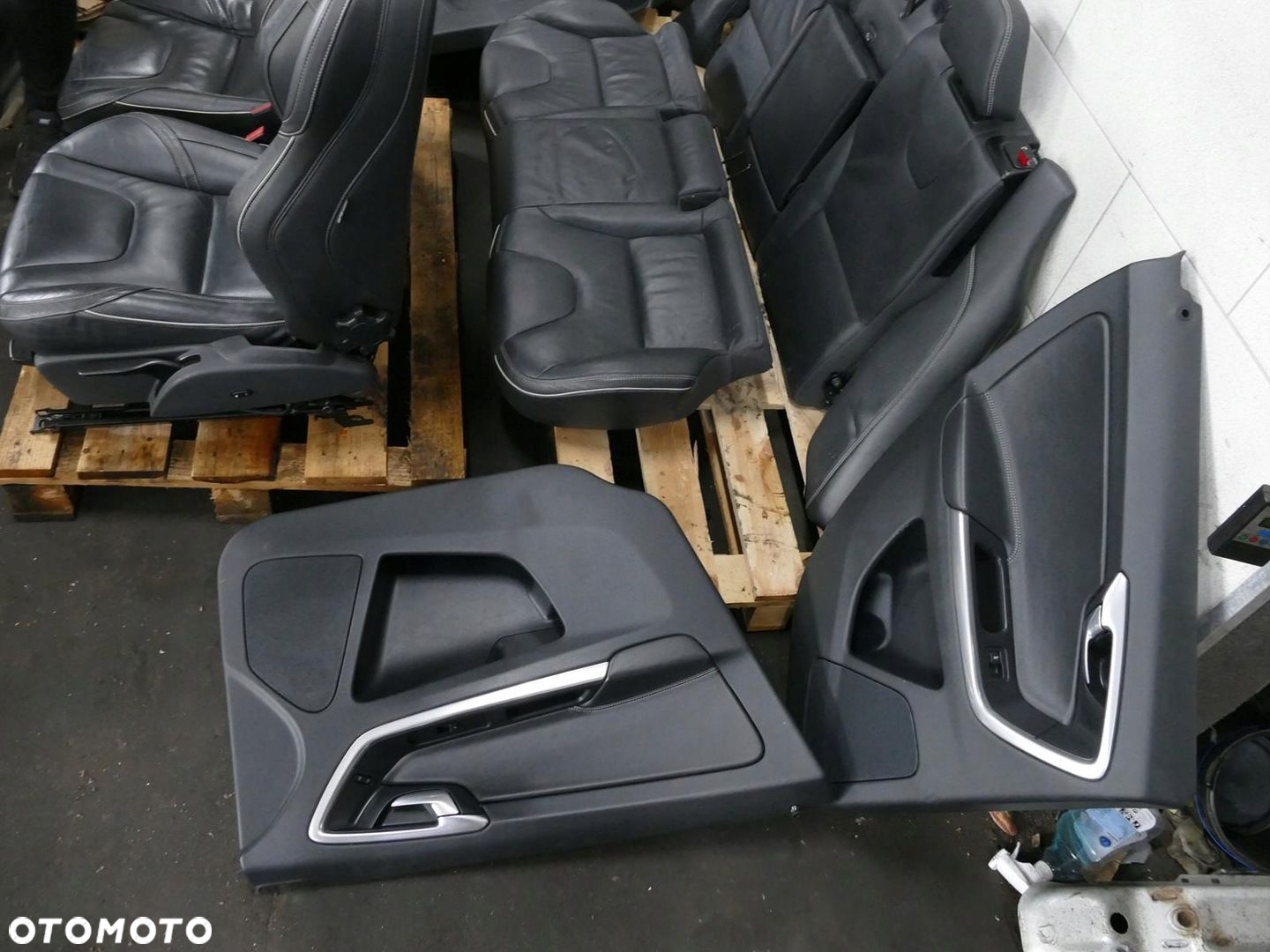 VOLVO XC60 I LIFT R-DESIGN FOTEL BOCZEK KANAPA FOTELE BOCZKI CZARNA SKÓRA - 14