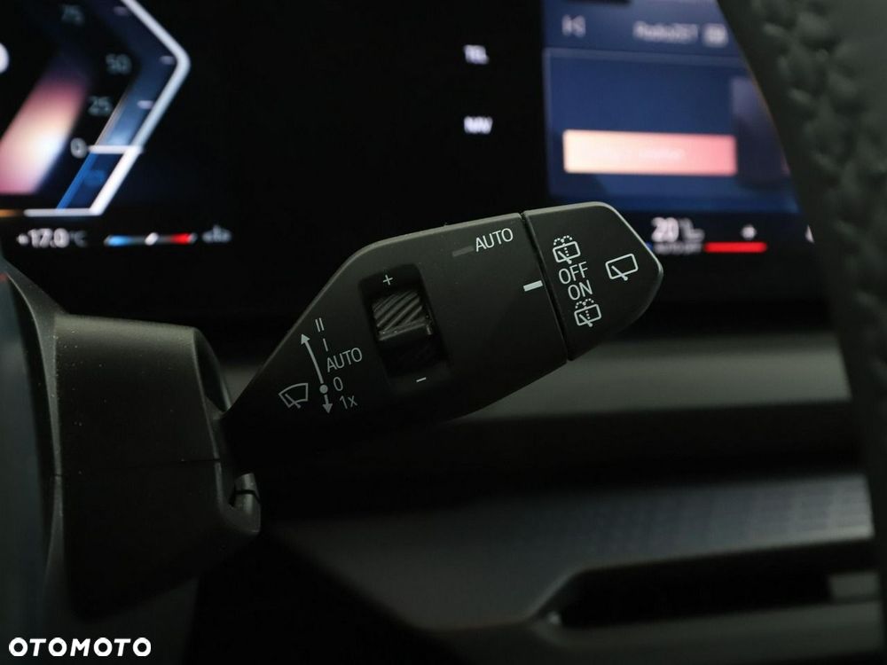 BMW Seria 1 120 mHEV - 35