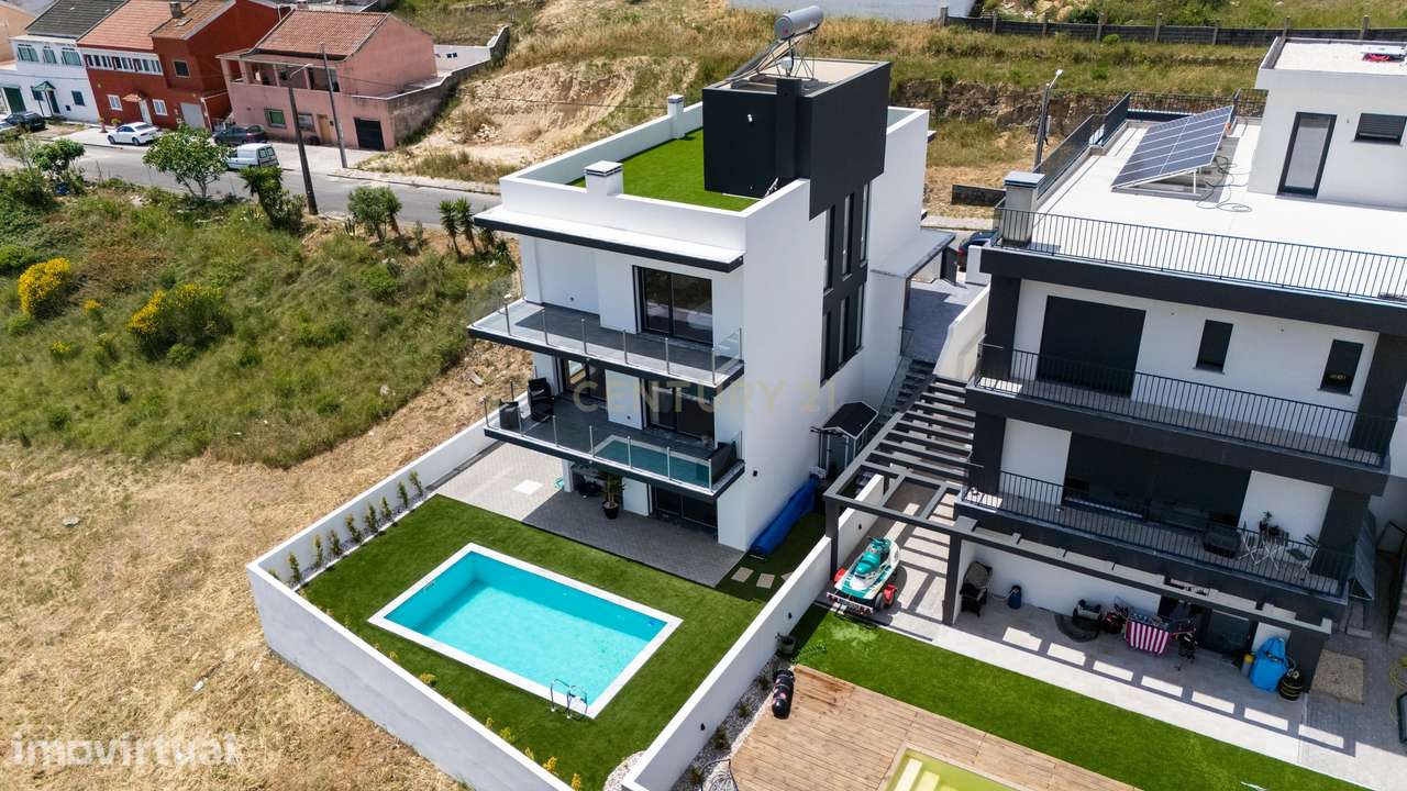Moradia, 161 m², Vialonga - Grande imagem: 3/60