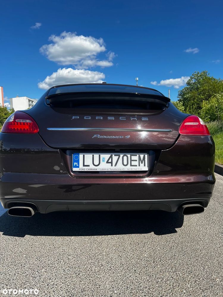 Porsche Panamera 4 - 15