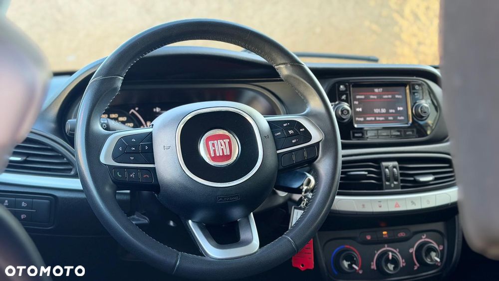 Fiat Tipo 1.3 MultiJet Lounge - 23
