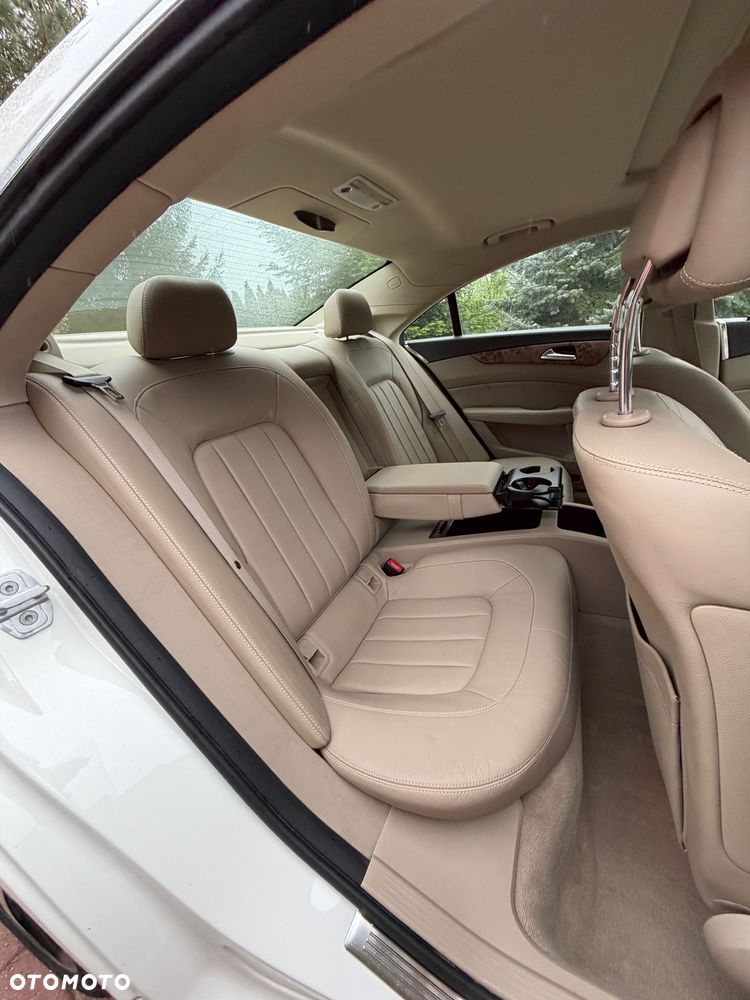 Mercedes-Benz CLS 350 CDI DPF BlueEFFICIENCY 7G-TRONIC Edition 1 - 8