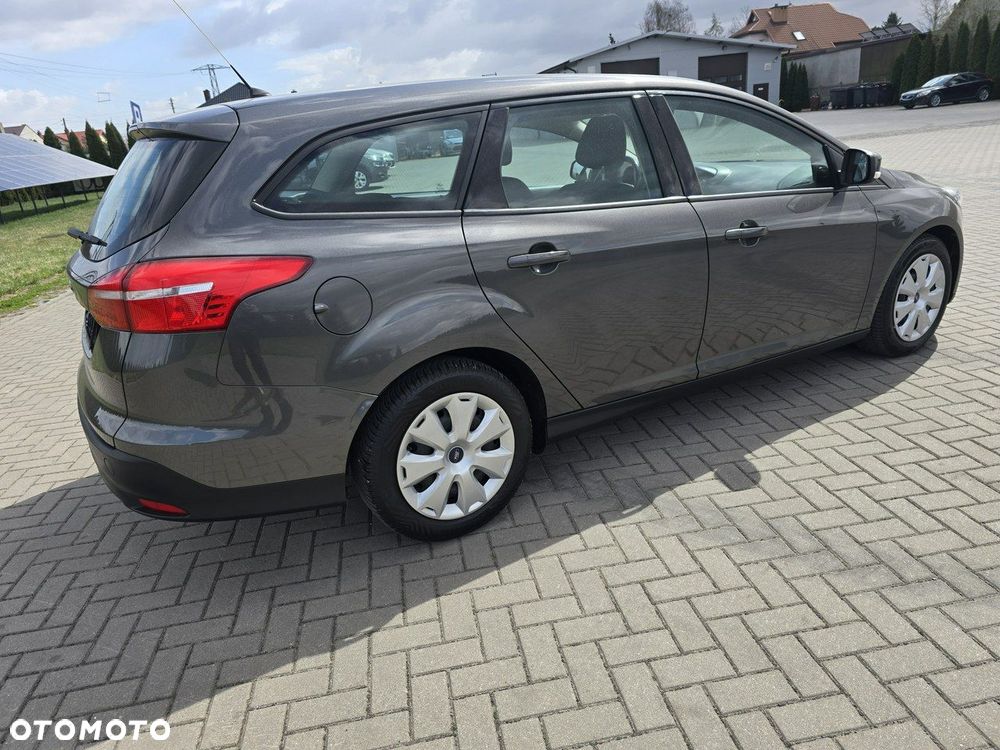Ford Focus - 8