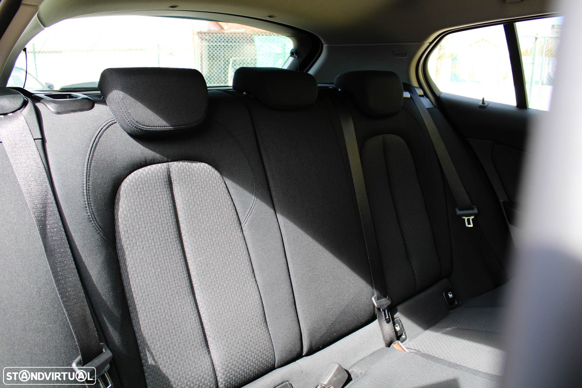 BMW 116 d Advantage Auto - 58