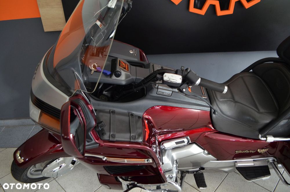 Honda GL - 22