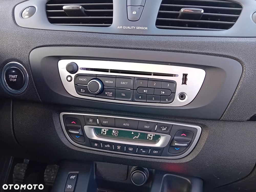 Renault Scenic ENERGY TCe 115 Bose Edition - 13