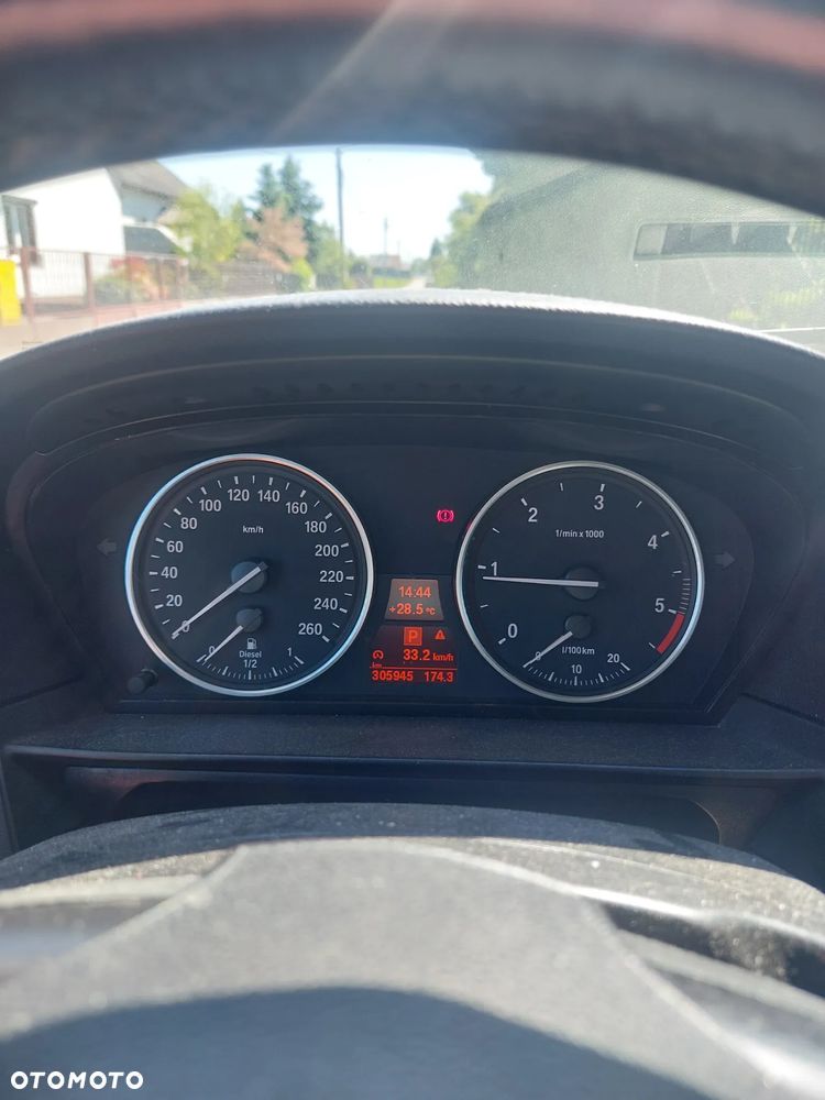 BMW Seria 5 - 12