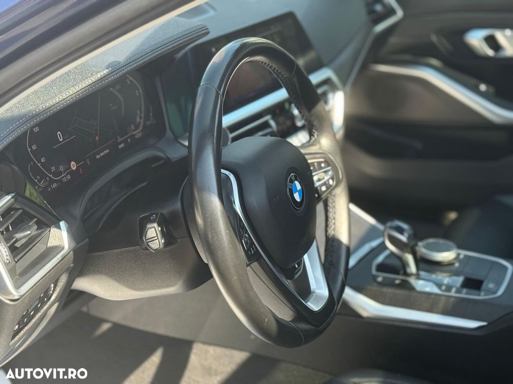 BMW Seria 3 320d xDrive AT Luxury Line - 11