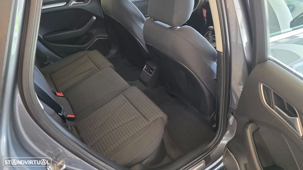 Audi A3 Sportback 1.6 TDI Sport - 47