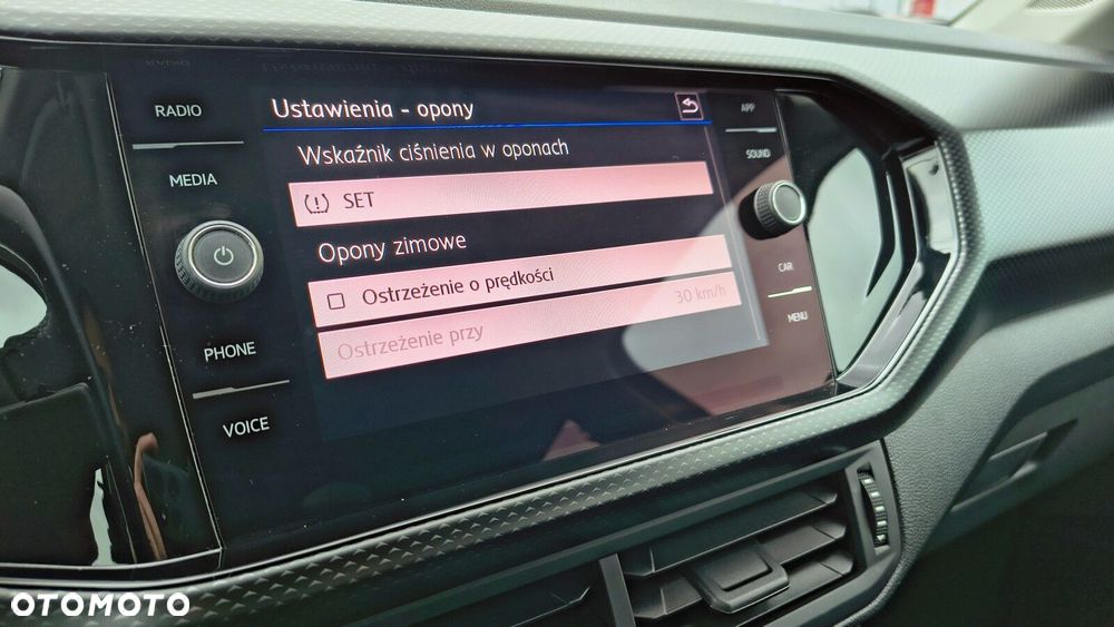 Volkswagen T-Cross - 24