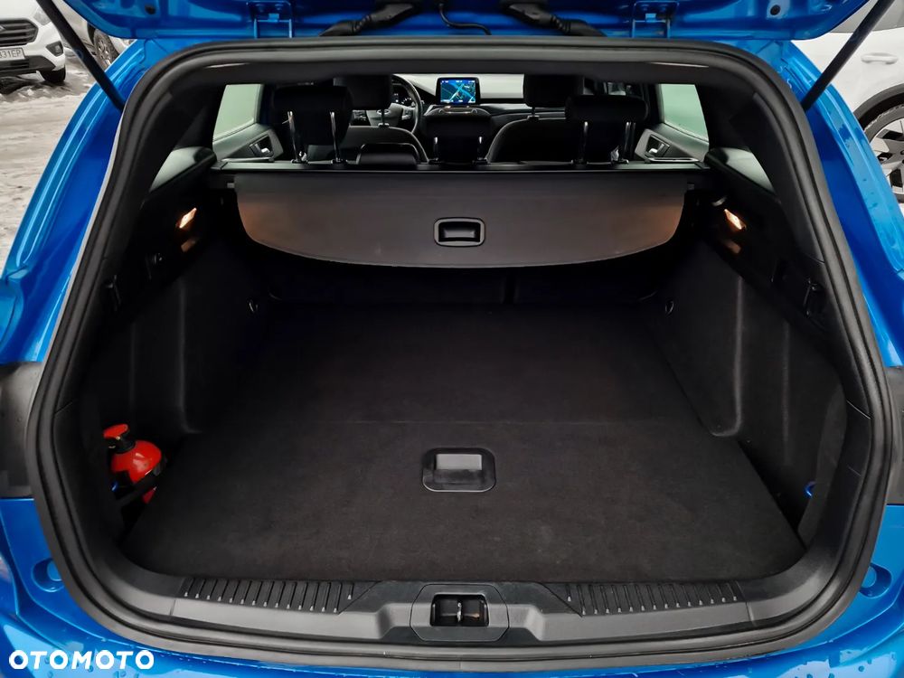Ford Focus SW 1.5 EcoBoost ST-Line - 24