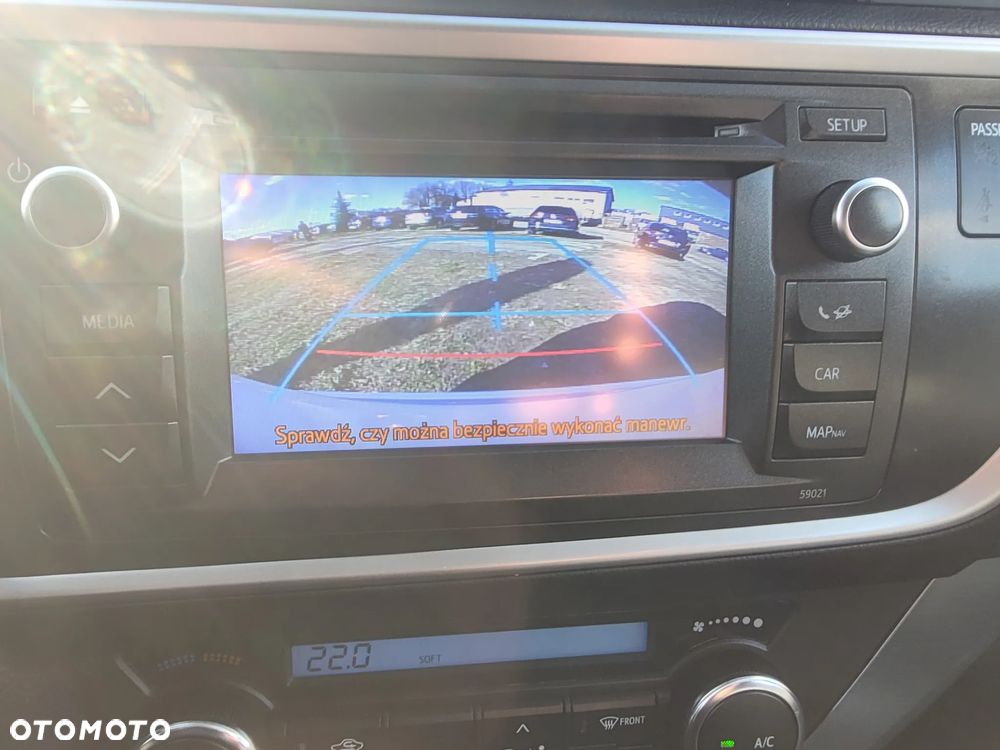 Toyota Auris 1.8 HSD Luna - 32