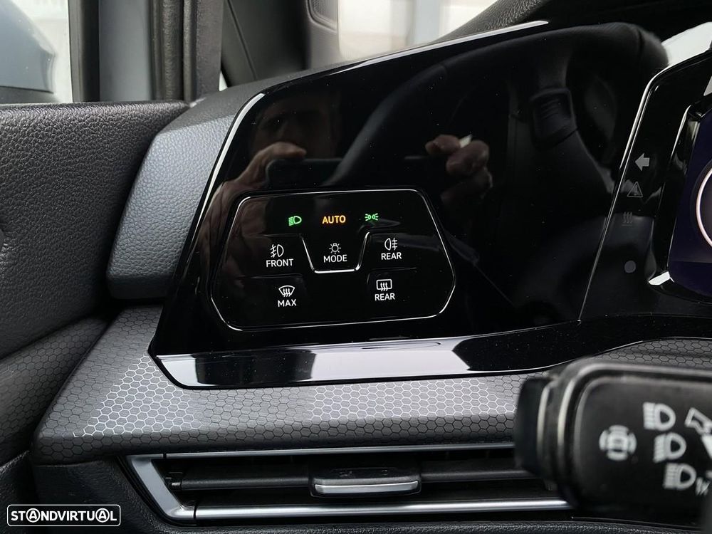 VW Golf 1.4 TSI GTE+ DSG - 24