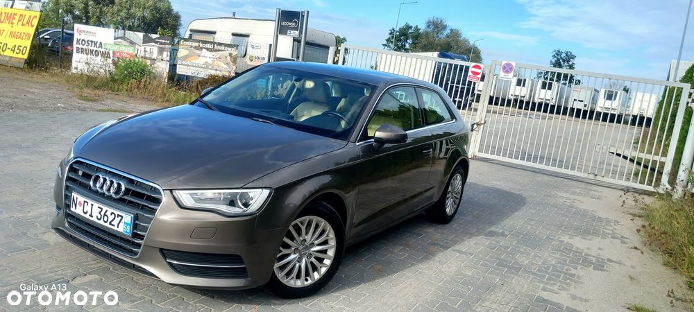 Audi A3 Sportback 1.6 TDI DPF Ambiente - 6