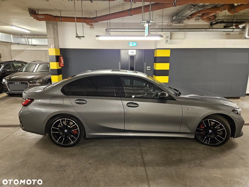BMW Seria 3 2023 photo 4