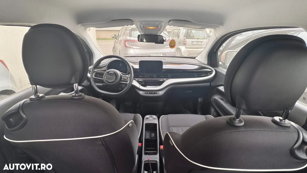 Fiat 500E Action - 8