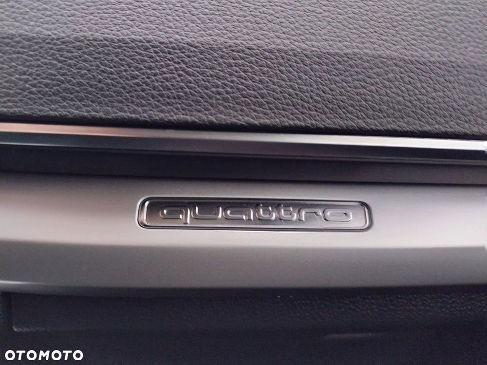 Audi Q5 40 TDI quattro S tronic sport - 4