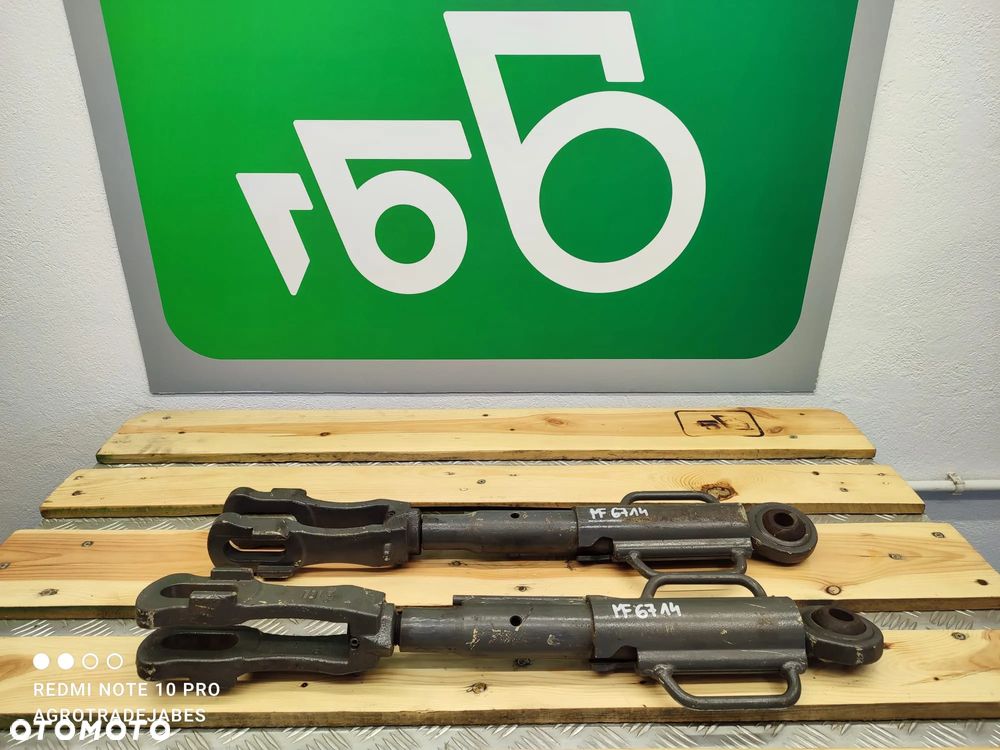 Wieszak tylnego podnośnika Massey Ferguson 6714 - 2