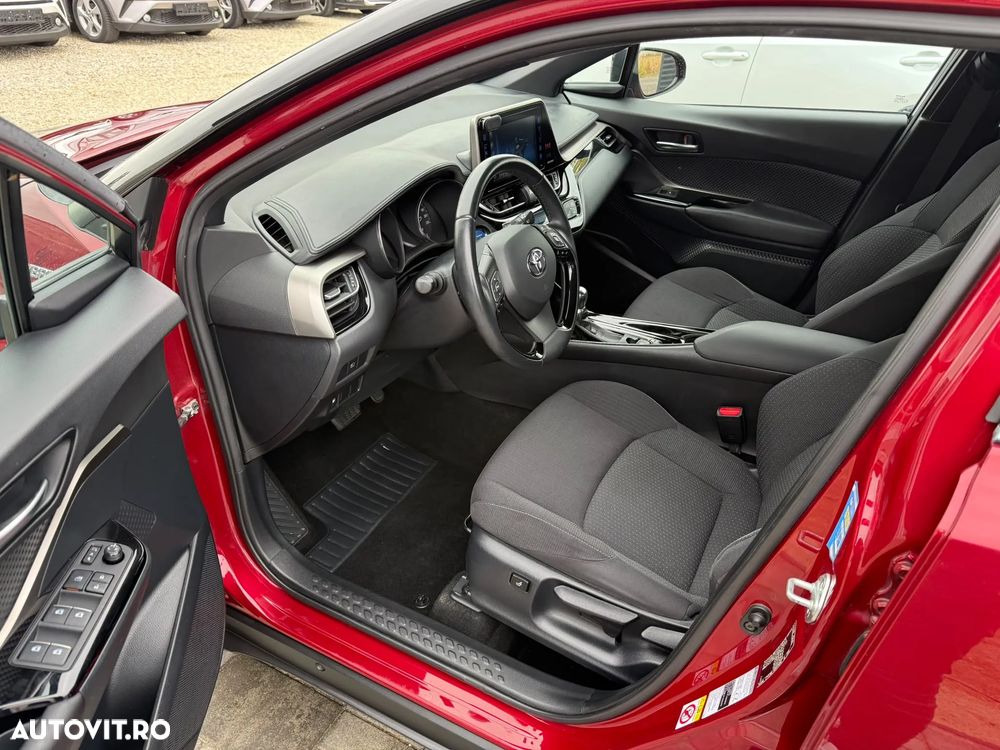 Toyota C-HR - 8