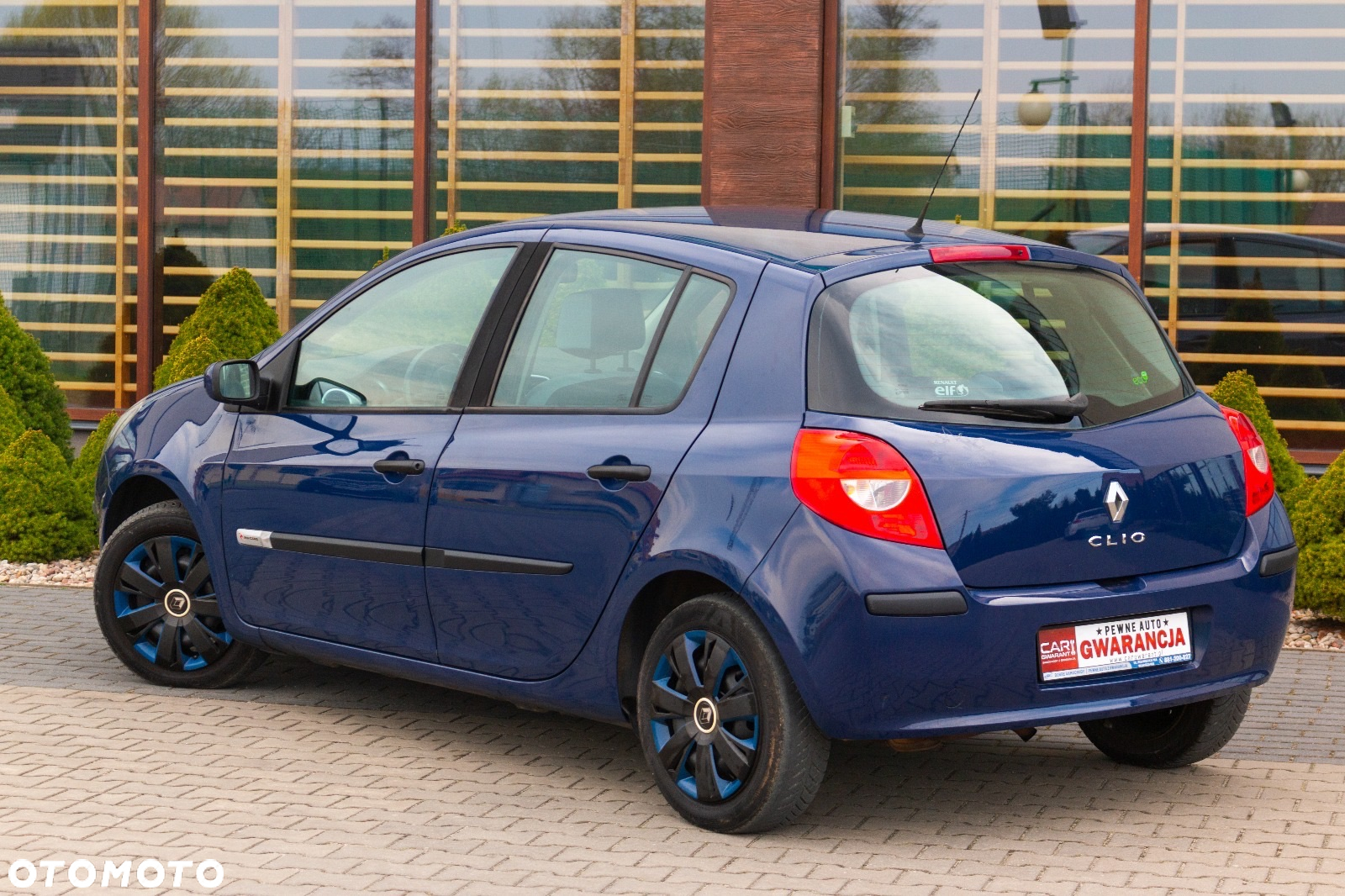 Renault Clio 1.2 16V Authentique - 4