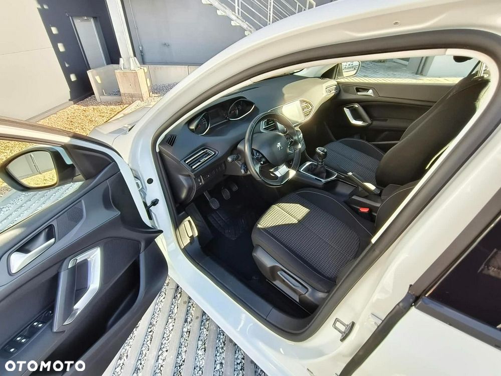 Peugeot 308 - 9