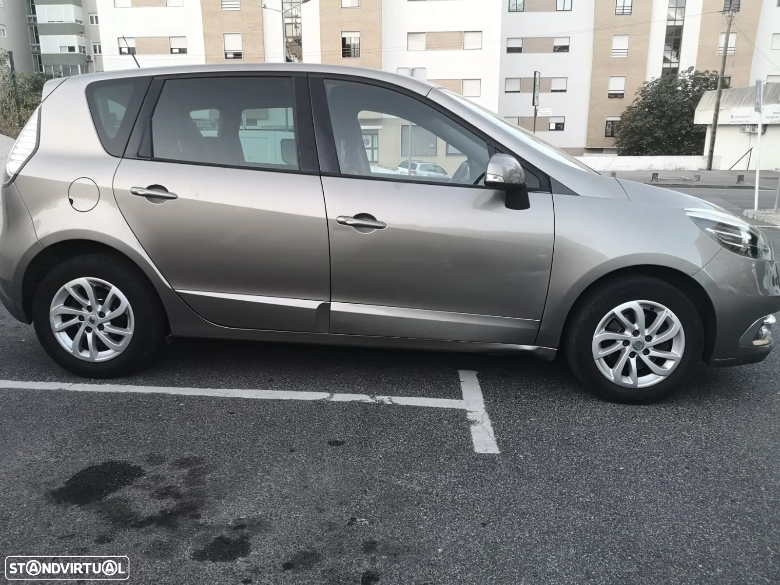Renault Mégane Scénic - 3