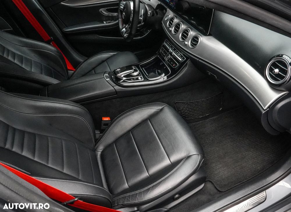 Mercedes-Benz E 200 d T 9G-TRONIC AMG Line - 12