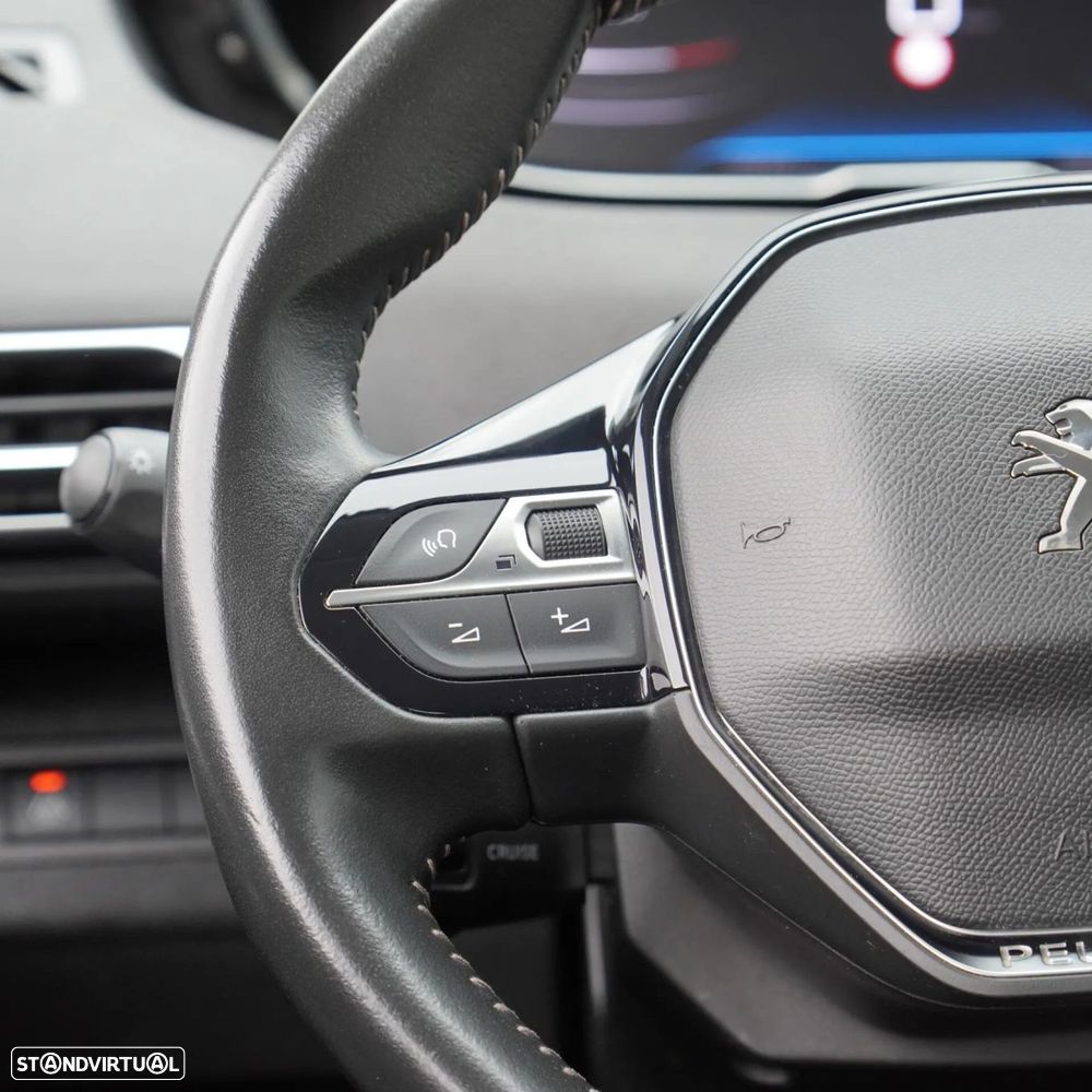 Peugeot 3008 PureTech 130 Stop & Start GPF Active Pack - 23