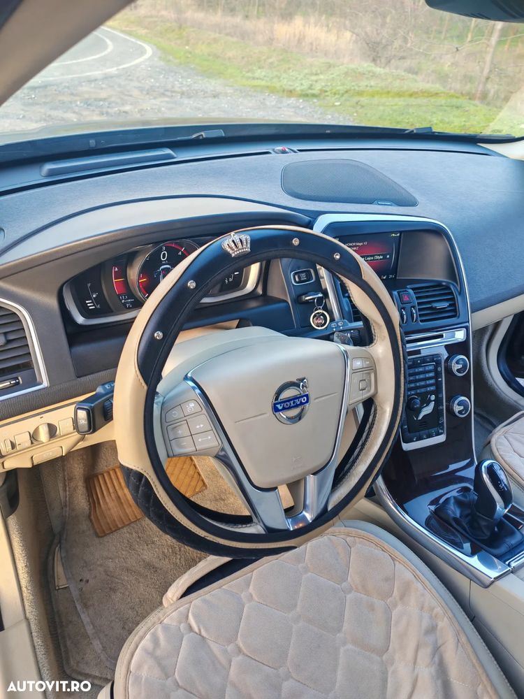 Volvo XC 60 D4AWD Kinetic - 7