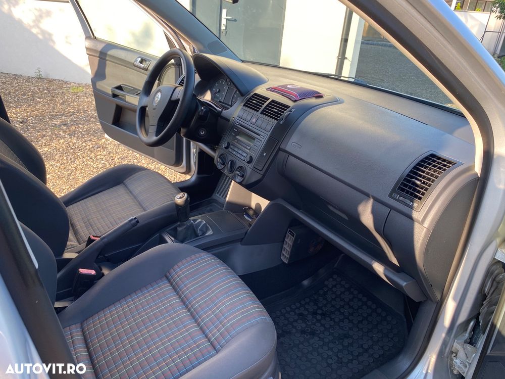 Volkswagen Polo - 14