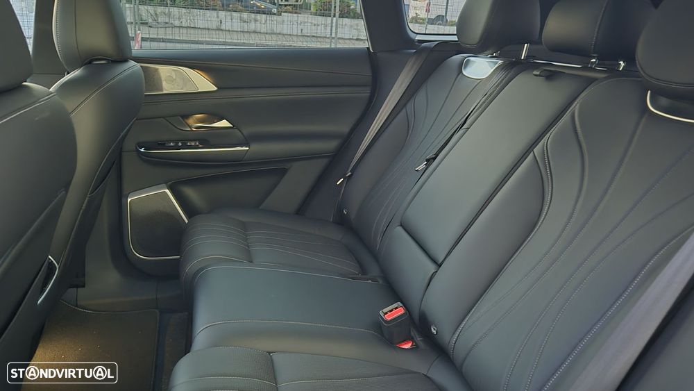 Xpeng G9 98 kWh AWD Performance - 9