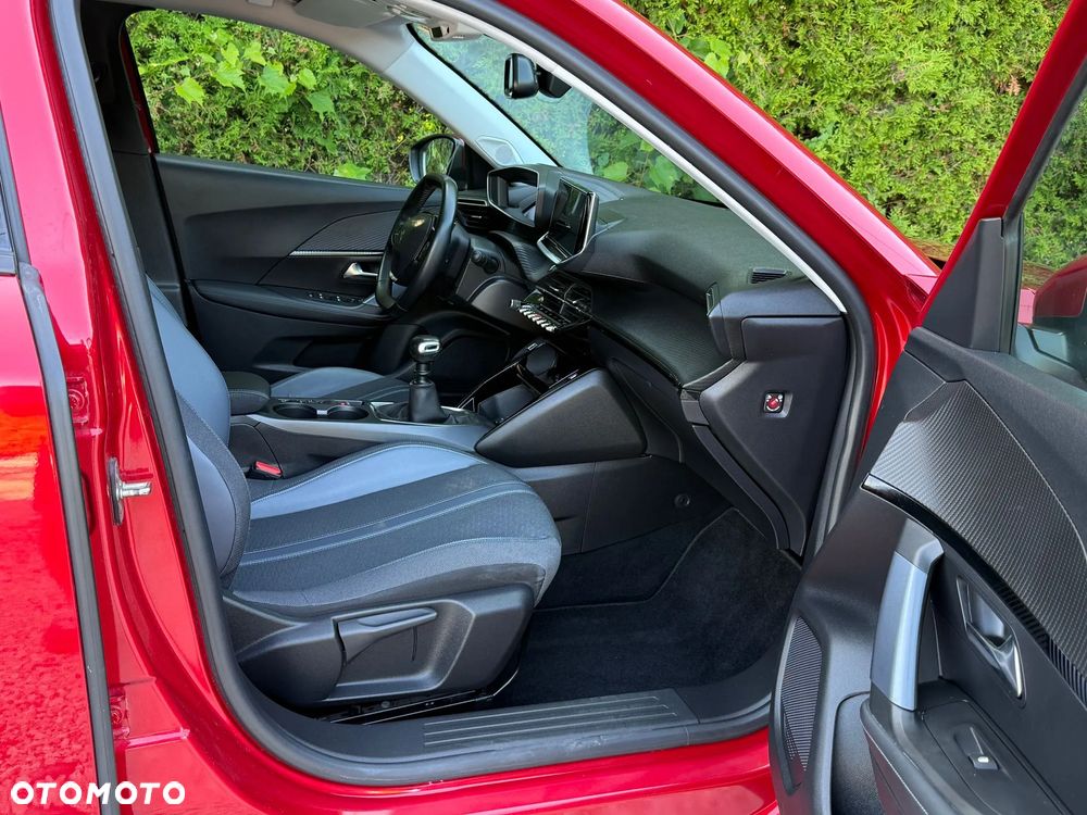 Peugeot 2008 - 12
