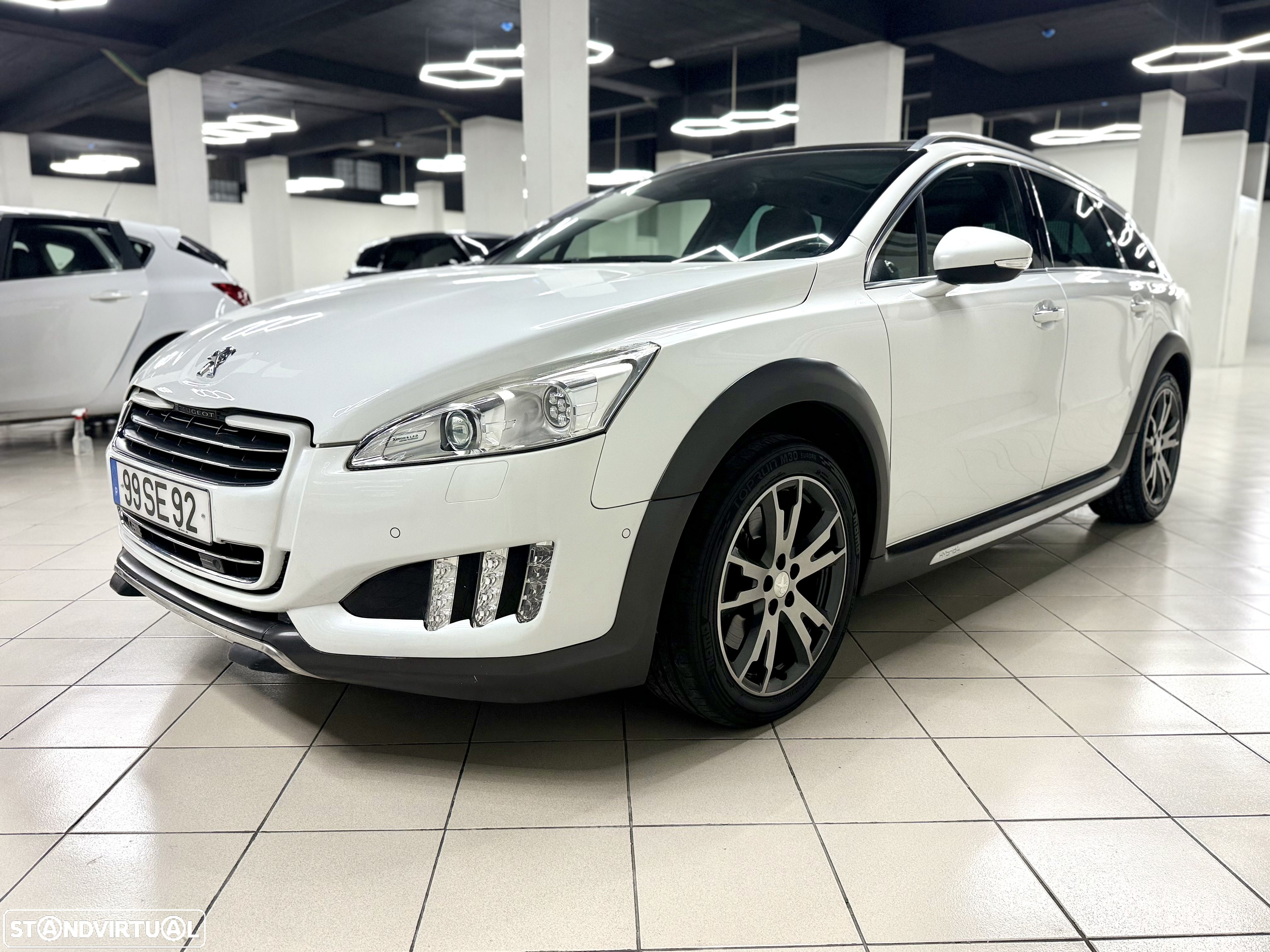 Peugeot 508 RXH 2.0 HDi Hybrid4 2-Tronic - 1