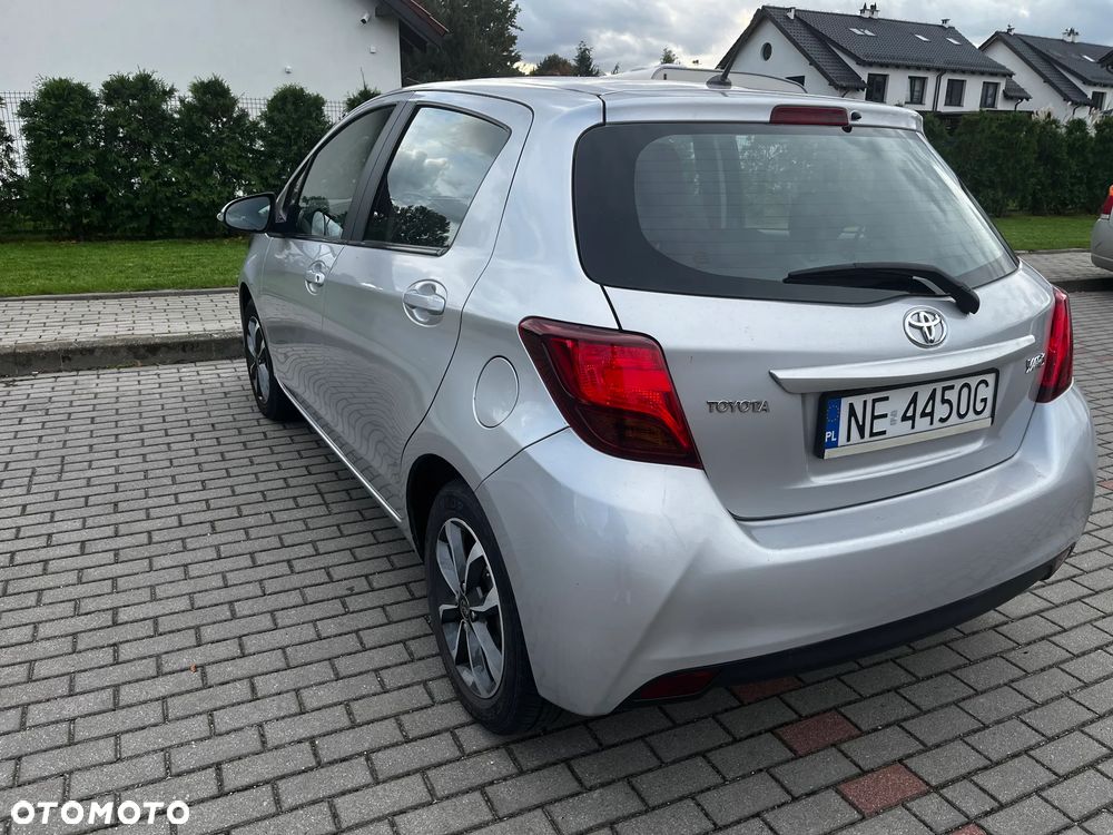 Toyota Yaris - 4