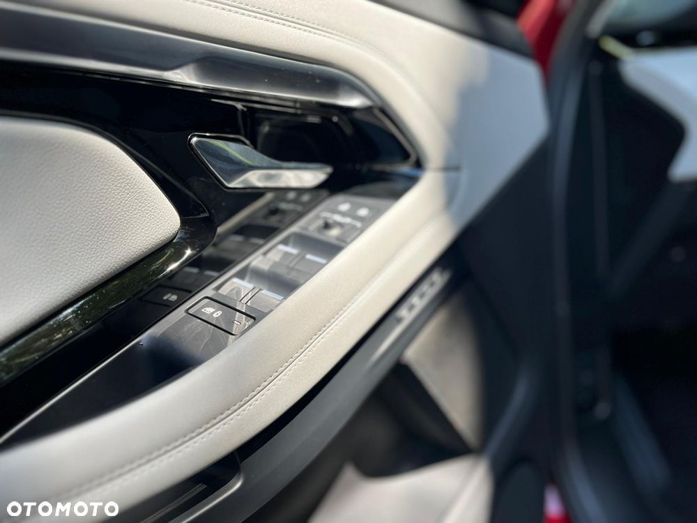 Land Rover Range Rover Evoque 2.0 P200 mHEV R-Dynamic SE - 23