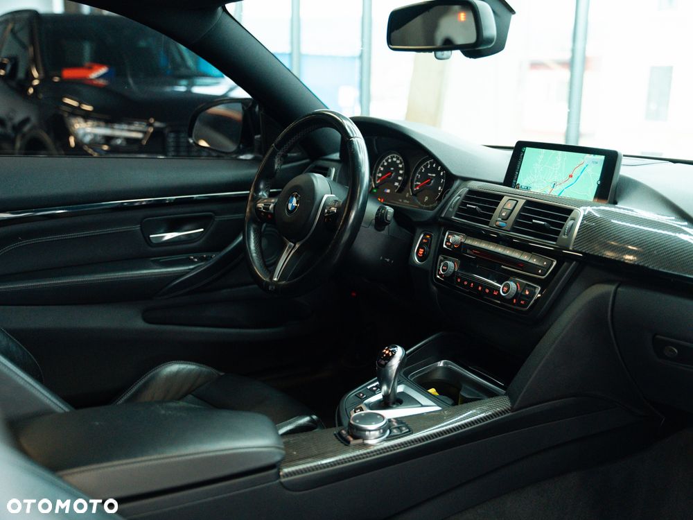 BMW M4 Coupe DKG - 11