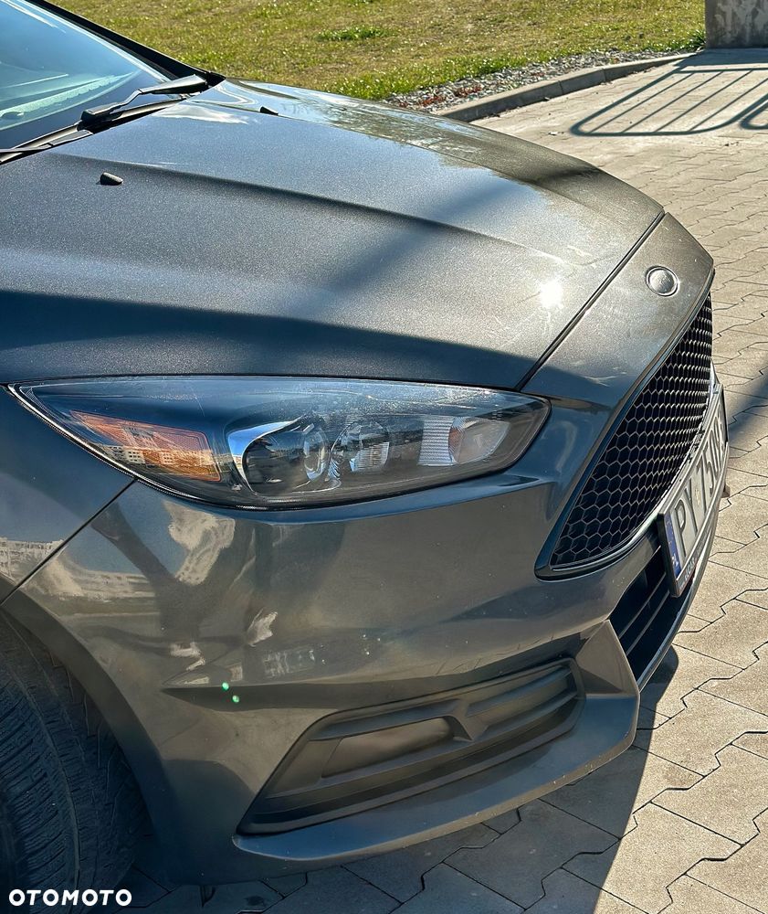 Ford Focus 2.0 EcoBoost ST mit Leder-Sport-Paket - 15