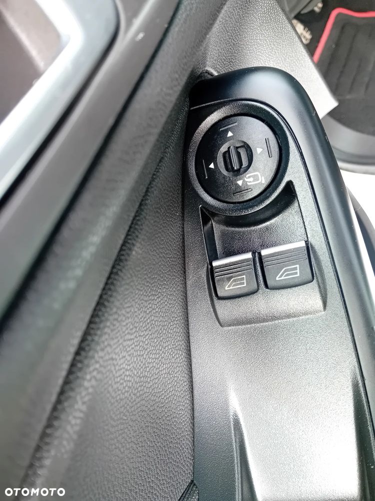 Ford Fiesta 1.6 EcoBoost mit Leder-Sport-Paket ST - 25