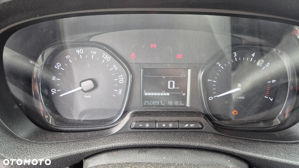 Toyota ProAce D-4D Long 3,0t Active (bryg.) - 7