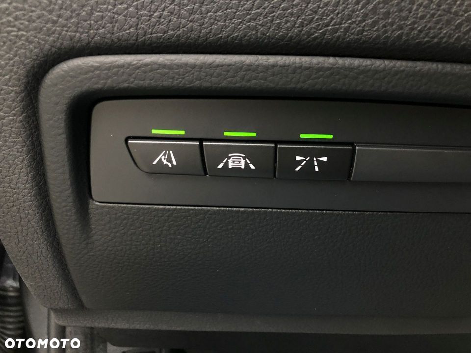 BMW 3GT 320d Luxury Line - 23