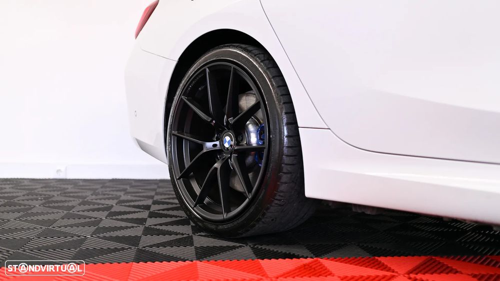 BMW 330 e Aut. M Sport - 20