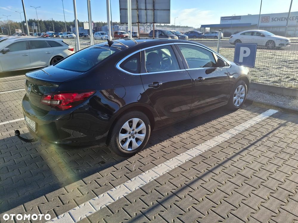 Opel Astra - 2