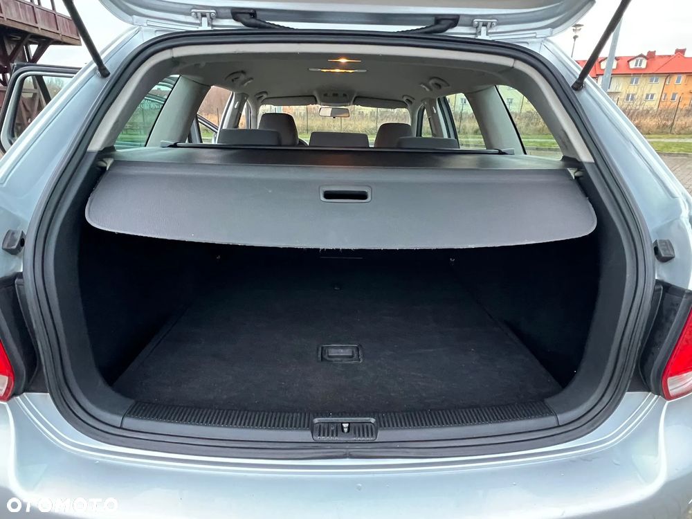 Volkswagen Golf 2.0 TDI DPF Comfortline - 13