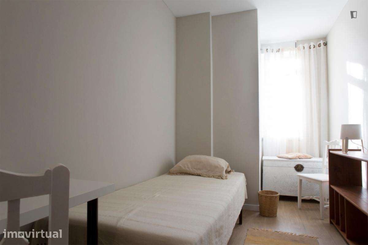 Quarto - localizado em Pontinha Lisbon - Grande imagem: 3/10