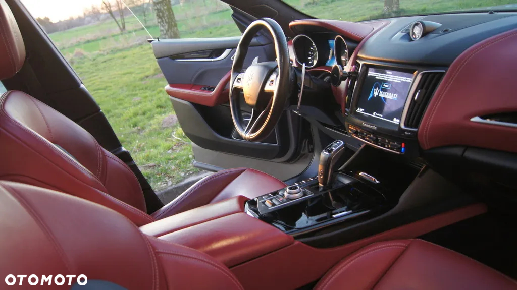 Maserati Levante Granlusso - 34