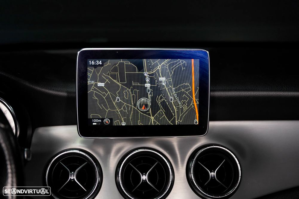 Mercedes-Benz CLA 220 - 16