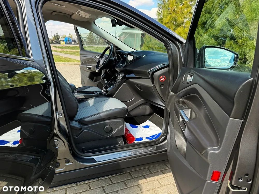 Ford Kuga 2.0 TDCi 4x4 SYNC - 24